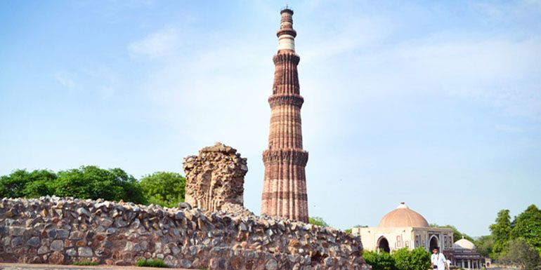 Qutub-Minar-Delhi.jpg